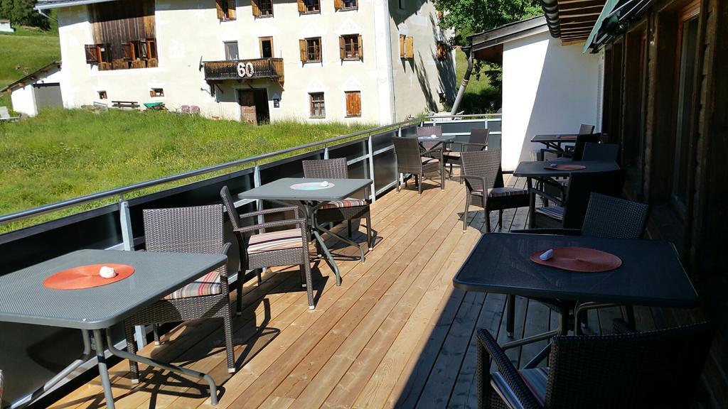 Hotel Al Rom Tschierv Екстериор снимка