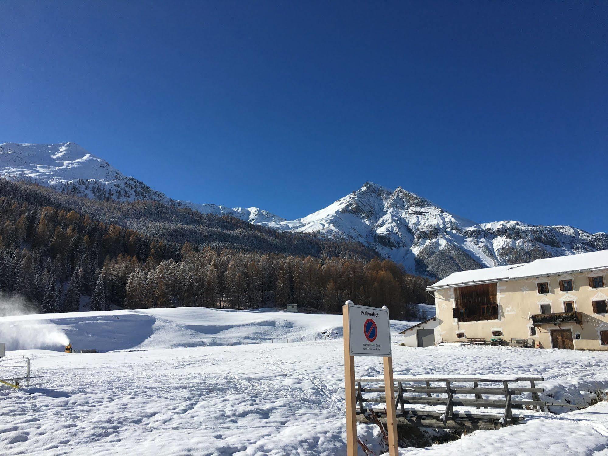 Hotel Al Rom Tschierv Екстериор снимка