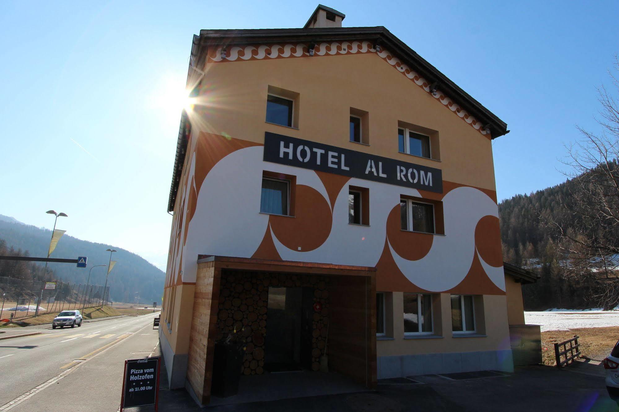 Hotel Al Rom Tschierv Екстериор снимка