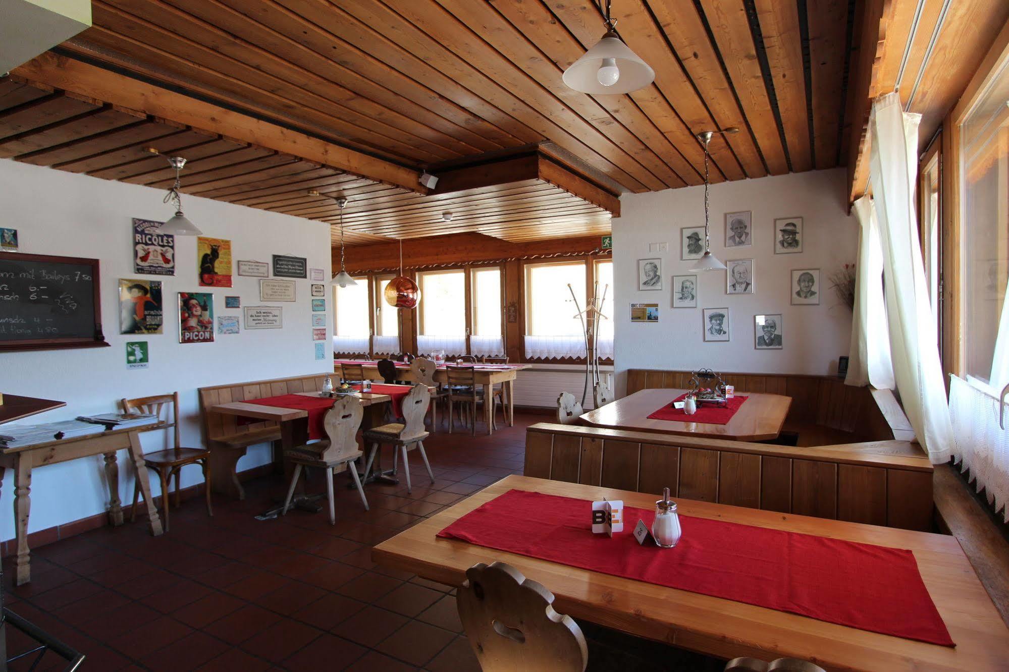 Hotel Al Rom Tschierv Екстериор снимка
